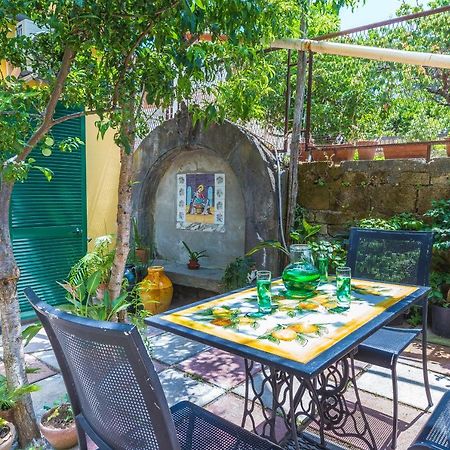 da Marisa Bed & Breakfast Sant'Agnello Bagian luar foto